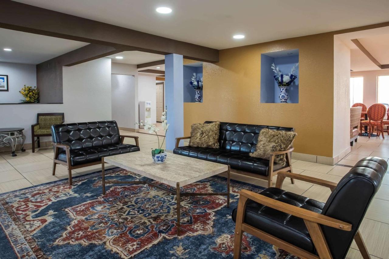 Travelodge By Wyndham Fort Wayne North Buitenkant foto