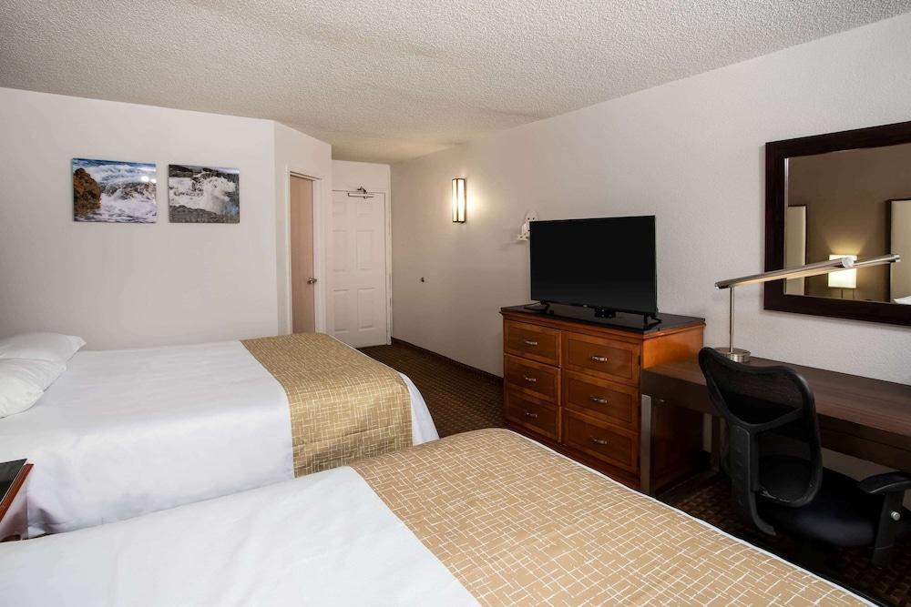 Travelodge By Wyndham Fort Wayne North Buitenkant foto