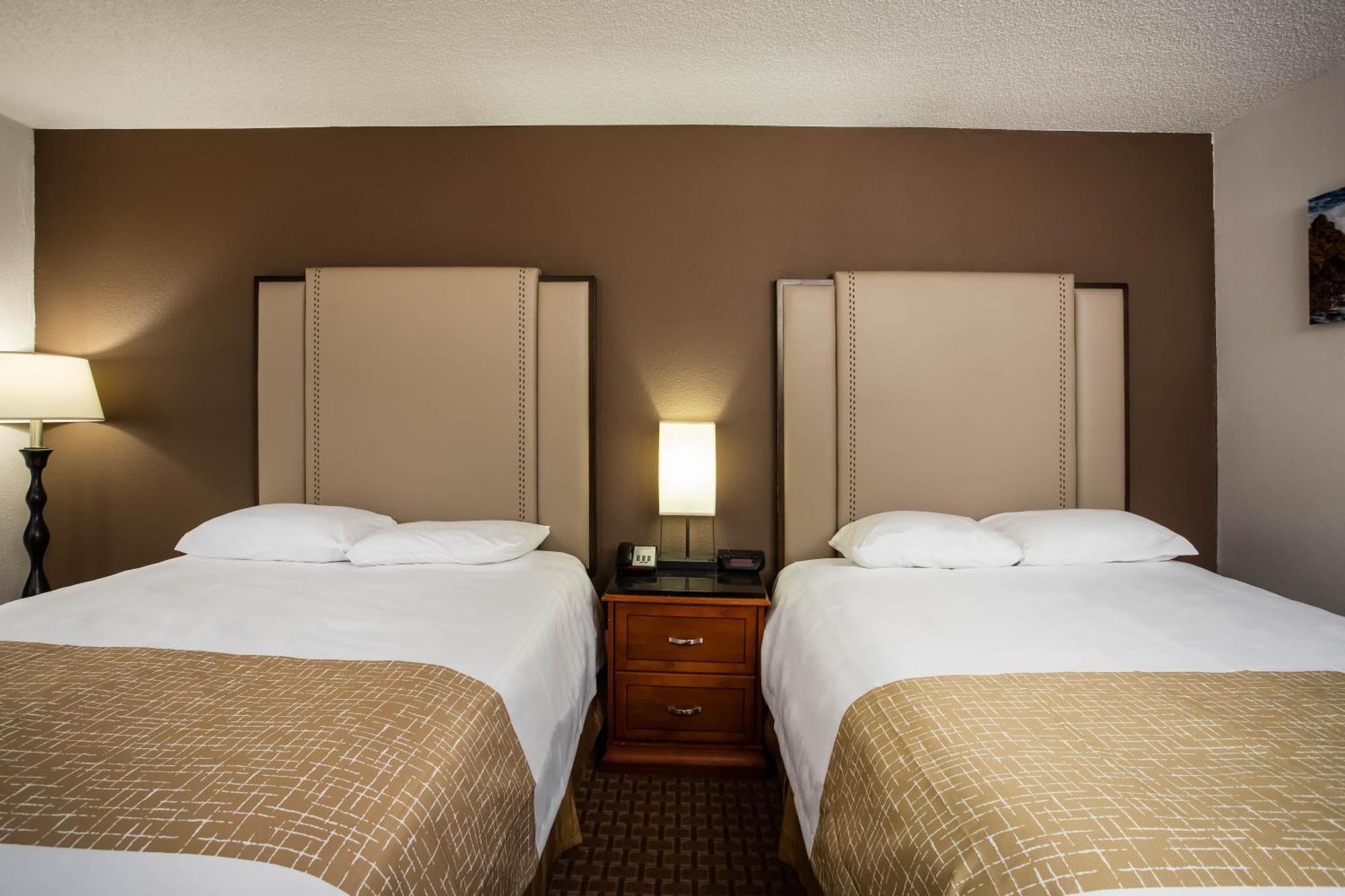 Travelodge By Wyndham Fort Wayne North Buitenkant foto