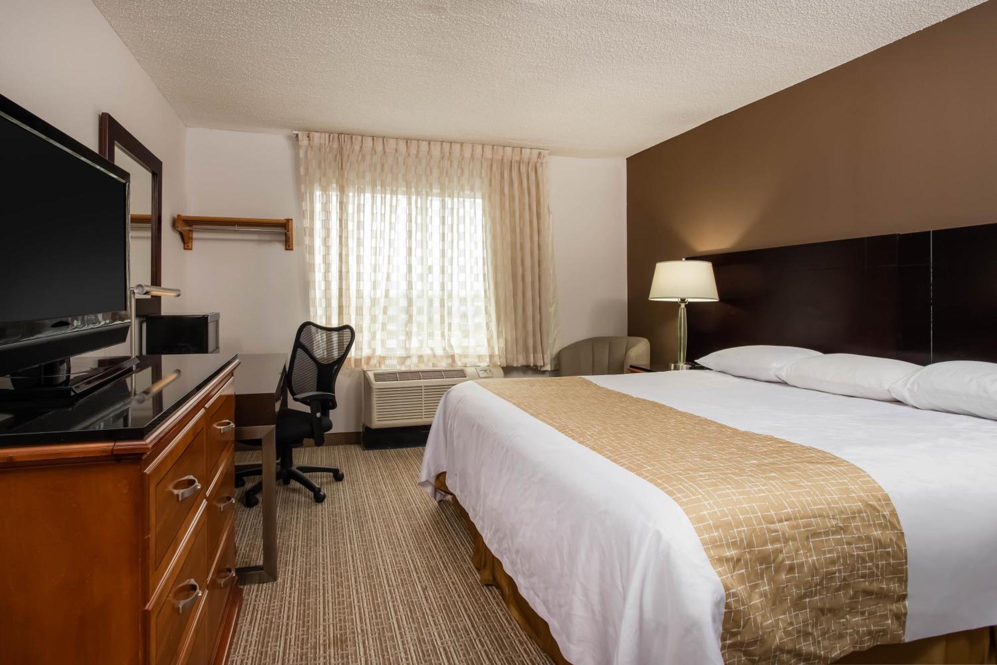 Travelodge By Wyndham Fort Wayne North Buitenkant foto