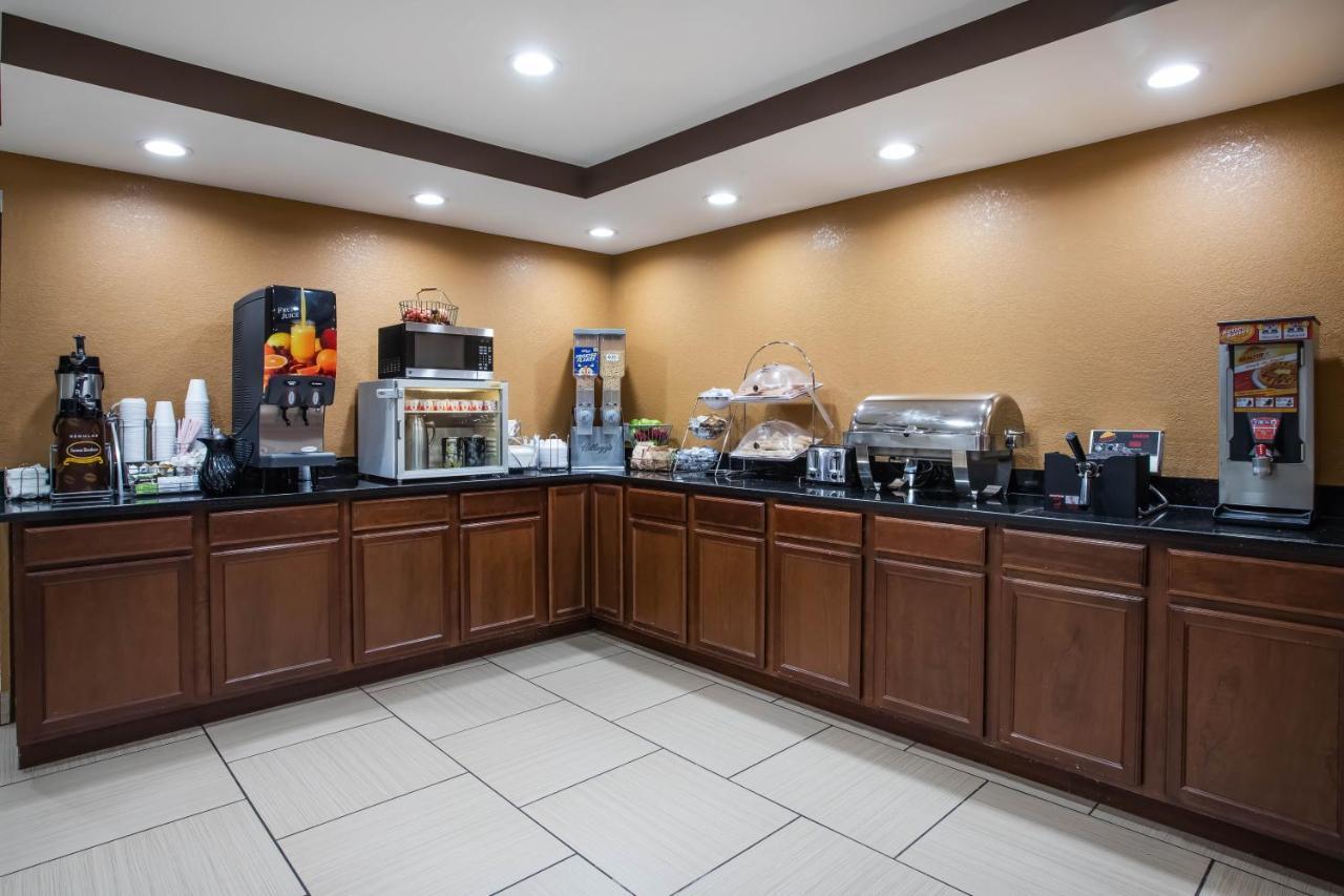 Travelodge By Wyndham Fort Wayne North Buitenkant foto